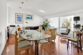 Amazing & Bright Loft in Hip Arroios with Private Rooftop!